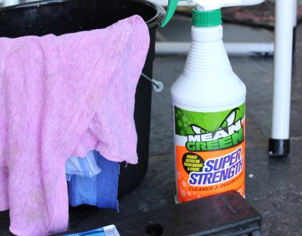 Removing the Mess from Wasp Nests! See How I Did This DIY Project!