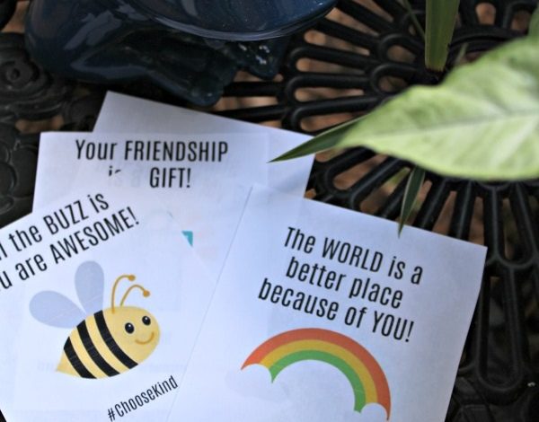 Simple Service Ideas and Printable Compliment Notes Inspired by the Film WONDER!