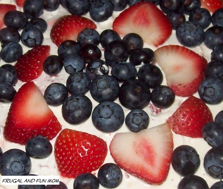 4th of july Cake with fruit design, red white and blue