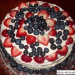 Easy Red, White, and Blue Cake! A Simple, Yet Pretty Dessert!