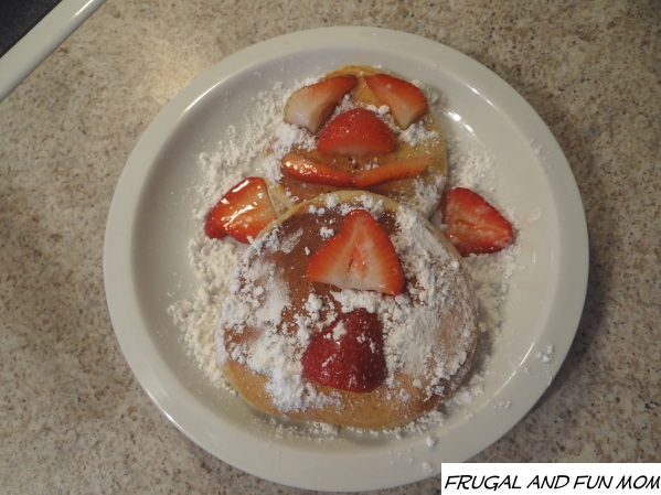 Berries Snowman Pancake
