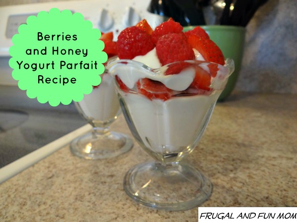 Berries and Honey Yogurt Parfait Recipe