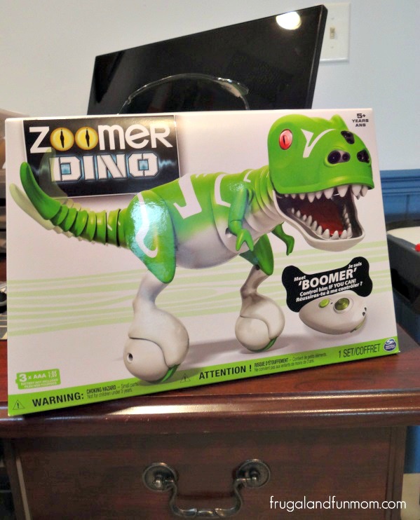 Zoomer Dino Review! See How Boomer Plays! #ZoomerDino #Ad 