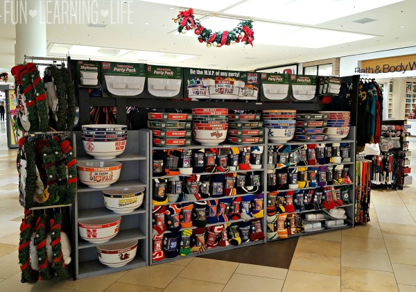 sports-themed-items-for-purchase-at-christmas-at-the-sarasota-square-mall