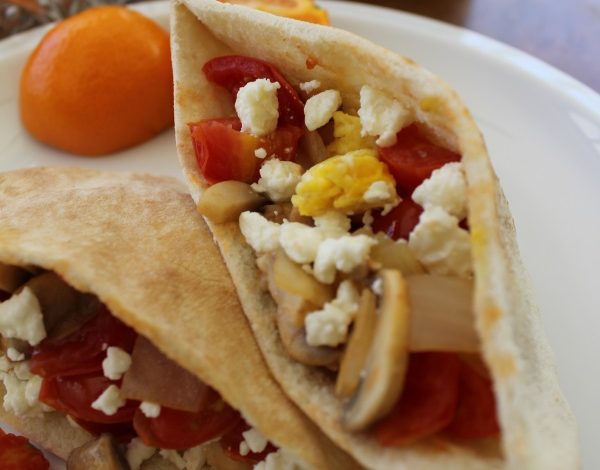 Breakfast Pita With Tomatoes and Eggland’s Best “America’s Best Recipe” Contest!