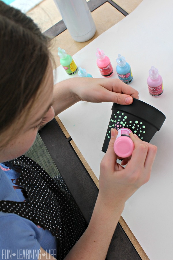Chalkboard Flower Pots With Puffy Paint Dot Art
